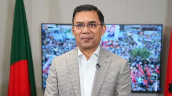 একুশে আগস্ট গ্রেনেড হামলা : তারেক রহমানের গ্রেফতারি পরোয়ানা প্রত্যাহার 1 একুশে আগস্ট গ্রেনেড হামলা : তারেক রহমানের গ্রেফতারি পরোয়ানা প্রত্যাহার - Surma Times | Sylhet News