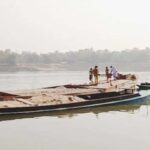 সুনামগঞ্জে নদী থেকে বালু বোঝাই নৌকাসহ ৩ জন আটক - Surma Times | Sylhet News