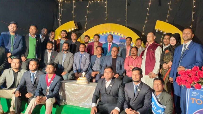 তারুণ্যের শক্তি ও সম্ভাবনা সম্পর্কে ধারণা থাকতে হবে: ভিসি জহিরুল হক 1 তারুণ্যের শক্তি ও সম্ভাবনা সম্পর্কে ধারণা থাকতে হবে: ভিসি জহিরুল হক - Surma Times | Sylhet News