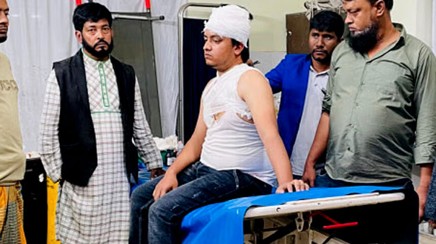 মারধরের ভিডিও ধারণ করায় সাংবাদিকের ওপর হামলা 1 মারধরের ভিডিও ধারণ করায় সাংবাদিকের ওপর হামলা - Surma Times | Sylhet News