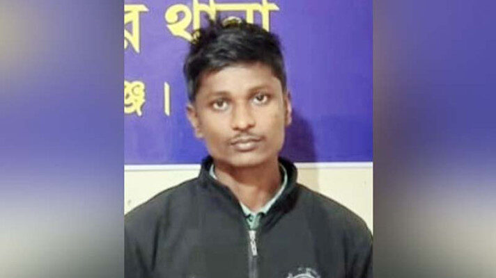 সুনামগঞ্জে ফেসবুকে প্রেমের সম্পর্ক,পর্নোগ্রাফি মামলায় যুবক কারাগারে 1 সুনামগঞ্জে ফেসবুকে প্রেমের সম্পর্ক,পর্নোগ্রাফি মামলায় যুবক কারাগারে - Surma Times | Sylhet News
