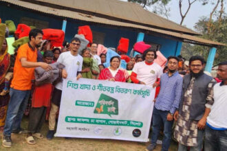 জাফলং চা বাগানে শিশু খাদ্য ও শীত বস্ত্র বিতরণ 4 জাফলং চা বাগানে শিশু খাদ্য ও শীত বস্ত্র বিতরণ - Surma Times | Sylhet News