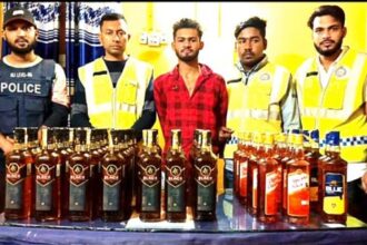 তাহিরপুরে ভারতীয় মদের চালানসহ ব্যাবসায়ী আটক - Surma Times | Sylhet News