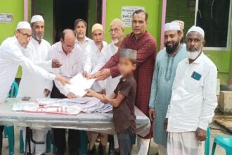 কানাইঘাটে এতিমদের মাঝে হারিছ চৌধুরৗ ফাউন্ডেশনের ইদ উপহার বিতরণ 12 কানাইঘাটে এতিমদের মাঝে হারিছ চৌধুরৗ ফাউন্ডেশনের ইদ উপহার বিতরণ - Surma Times | Sylhet News