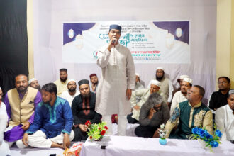 হাফিজ শিক্ষার্থীরা সমাজের আলো, তাদের প্রতি যত্নবান হওয়া আমাদের দায়িত্ব: রেজাউল করিম পিপিএম-সেবা 18 হাফিজ শিক্ষার্থীরা সমাজের আলো, তাদের প্রতি যত্নবান হওয়া আমাদের দায়িত্ব: রেজাউল করিম পিপিএম-সেবা - Surma Times | Sylhet News