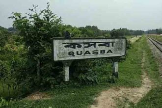 এক নারীকে স্ত্রী দাবি করে টানা-হেচঁড়া দুই যুবকের! 20 এক নারীকে স্ত্রী দাবি করে টানা-হেচঁড়া দুই যুবকের! - Surma Times | Sylhet News