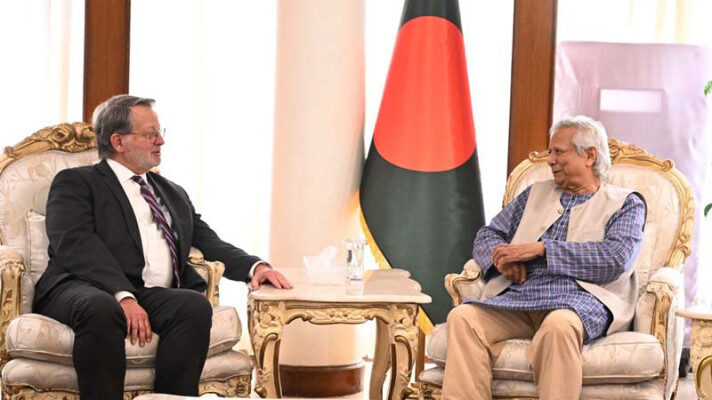 ধর্মীয় সম্প্রীতি দেখতে মার্কিনদের বাংলাদেশ সফরের আহ্বান ড. ইউনূসের 1 ধর্মীয় সম্প্রীতি দেখতে মার্কিনদের বাংলাদেশ সফরের আহ্বান ড. ইউনূসের - Surma Times | Sylhet News