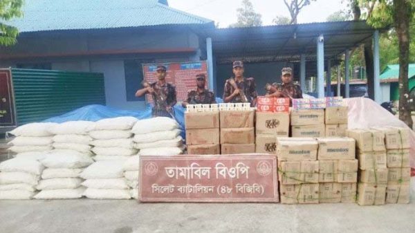 সিলেট সীমান্তে বিজিবির অভিযানে কোটি টাকার চোরাইপণ্য জব্দ 1 সিলেট সীমান্তে বিজিবির অভিযানে কোটি টাকার চোরাইপণ্য জব্দ - Surma Times | Sylhet News