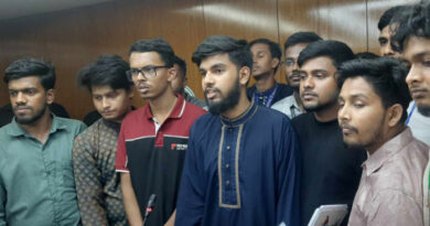 ‘বৈঠকে আমরা সন্তুষ্ট নই, কঠোর আন্দোলনের ডাক আসবে’