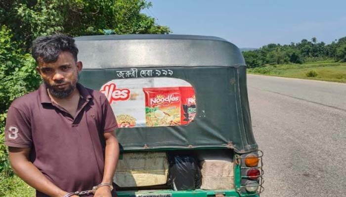 জৈন্তাপুরে ভারতীয় মদ সহ একজন গ্রেফতার 1 জৈন্তাপুরে ভারতীয় মদ সহ একজন গ্রেফতার - Surma Times | Sylhet News