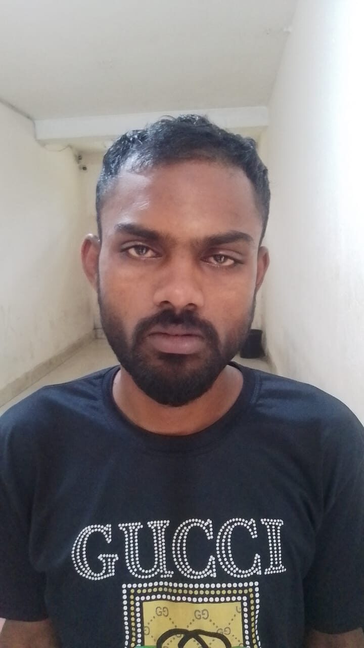 নগরী থেকে গাঁজাসহ যুবক গ্রেফতার 1 নগরী থেকে গাঁজাসহ যুবক গ্রেফতার - Surma Times | Sylhet News