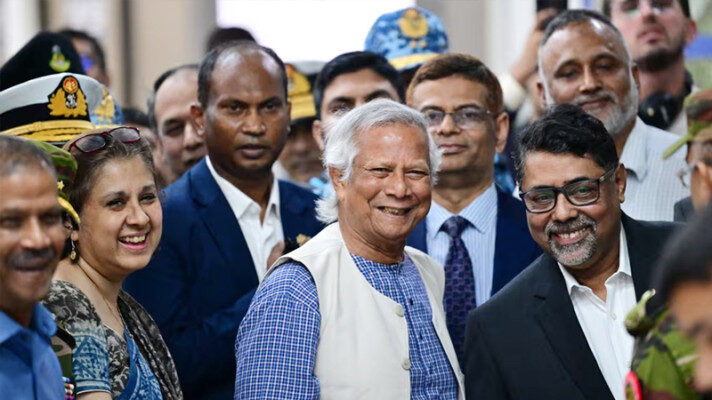 “অভুত্থানের ৯ মাস পরও অন্তর্বর্তীকালীন সরকারের জন্য সংস্কারের পথ পিচ্ছিল” - Surma Times | Sylhet News