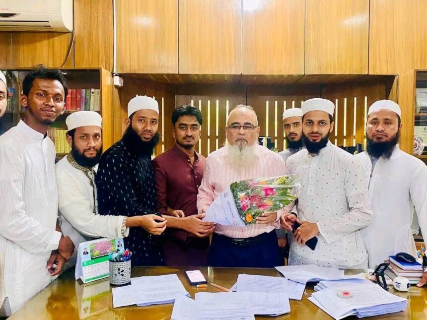 এমসি কলেজের নবনিযুক্ত অধ্যক্ষকে ছাত্র জমিয়তের ফুলেল শুভেচ্ছা 1 এমসি কলেজের নবনিযুক্ত অধ্যক্ষকে ছাত্র জমিয়তের ফুলেল শুভেচ্ছা - Surma Times | Sylhet News