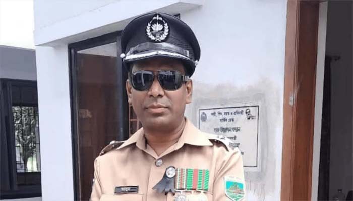 ওসি মাসুদ রানা এখন এসআই 1 ওসি মাসুদ রানা এখন এসআই - Surma Times | Sylhet News