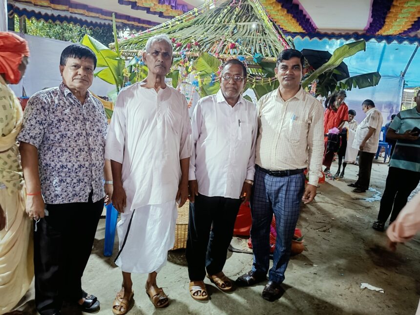 হবিগঞ্জ জেলা সৎসঙ্গের উৎসব কমিটির সাধারণ সম্পাদক এডঃ অর্জুন রায়ের পিতা অরুন রায়ের শ্রাদ্ধানুষ্টান অনুষ্ঠিত 1 হবিগঞ্জ জেলা সৎসঙ্গের উৎসব কমিটির সাধারণ সম্পাদক এডঃ অর্জুন রায়ের পিতা অরুন রায়ের শ্রাদ্ধানুষ্টান অনুষ্ঠিত - Surma Times | Sylhet News