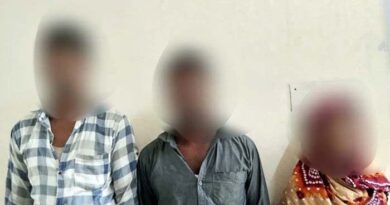 নগরীতে অনৈতিক কার্যকলাপে জড়িত থাকার অভিযোগে নারীসহ আটক ৩