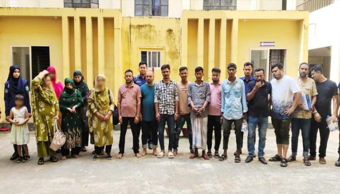 গোয়াইনঘাটে পৃথক অভিযানে ১৯ আসামি গ্রেফতার 1 গোয়াইনঘাটে পৃথক অভিযানে ১৯ আসামি গ্রেফতার - Surma Times | Sylhet News