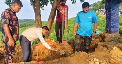 জাফলং পর্যটন কেন্দ্রের সৌন্দর্যবর্ধনে উদ্যোগ: নির্মাণ হচ্ছে আকর্ষণীয় গেট, বেঞ্চ ও ফটো গ্যালারি জাফলং পর্যটন কেন্দ্রের সৌন্দর্যবর্ধনে উদ্যোগ: নির্মাণ হচ্ছে আকর্ষণীয় গেট, বেঞ্চ ও ফটো গ্যালারি