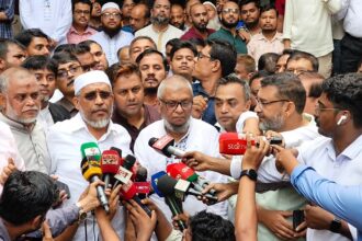 সুরঞ্জিত সেন হত্যা চেষ্টা মামলা, একজনের ফাঁসি, আরিফ-বাবর-গৌছসহ ৯ জন খালাস 16 সুরঞ্জিত সেন হত্যা চেষ্টা মামলা, একজনের ফাঁসি, আরিফ-বাবর-গৌছসহ ৯ জন খালাস - Surma Times | Sylhet News