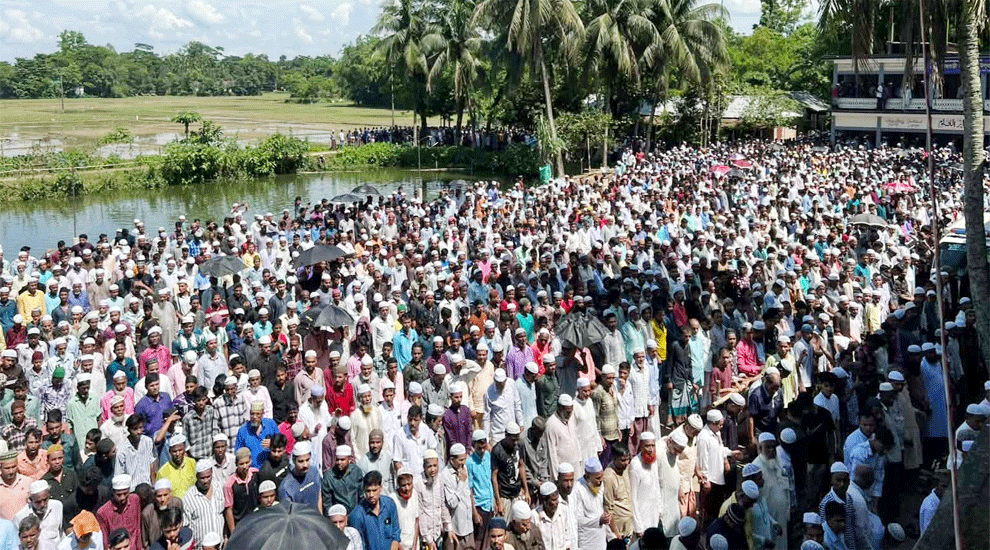 কানাইঘাটের ৫ প্রবাসীর দাফন সম্পন্ন -জানাজায় মানুষের ঢল - Surma Times | Sylhet News