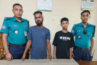 সিলেটে চুরির দুই আসামি গ্রেফতার, চোরাই মোবাইল ও কাগজপত্র উদ্ধার 12 সিলেটে চুরির দুই আসামি গ্রেফতার, চোরাই মোবাইল ও কাগজপত্র উদ্ধার - Surma Times | Sylhet News