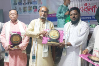 গোলাপগঞ্জে এসএসসি ৮৭ ব্যাচের উদ্যোগে শিক্ষক সংবর্ধনা 8 গোলাপগঞ্জে এসএসসি ৮৭ ব্যাচের উদ্যোগে শিক্ষক সংবর্ধনা - Surma Times | Sylhet News