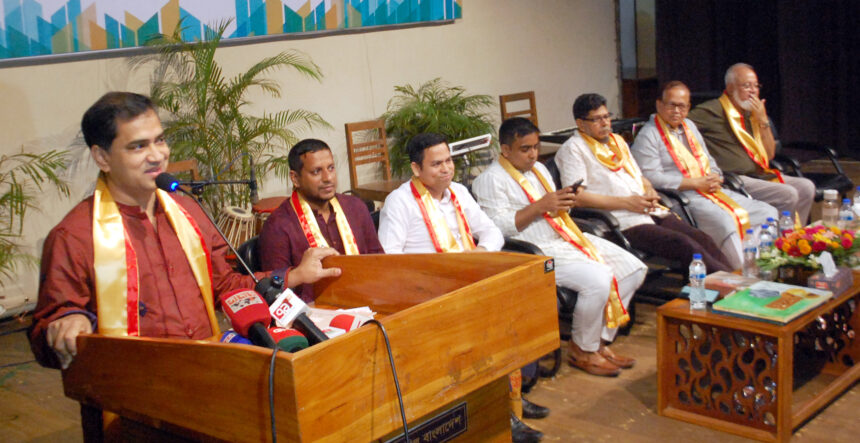 শিল্পকলাকে ‘সেন্টার অফ এক্সিলেন্স’ হিসেবে গড়ে তোলার আহ্বান মুশফিকুল ফজল আনসারীর 1 শিল্পকলাকে ‘সেন্টার অফ এক্সিলেন্স’ হিসেবে গড়ে তোলার আহ্বান মুশফিকুল ফজল আনসারীর - Surma Times | Sylhet News