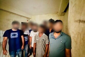 চেকপোস্টে ধরা পড়ল সোহাগ পরিবহন -৪.৫৬ লাখ টাকার ভারতীয় কম্বলসহ ৯ জন আটক - Surma Times | Sylhet News