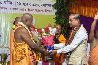 সিলেটে স্নানযাত্রায় সম্প্রীতির বার্তা দিলেন ভারতের সহকারী হাইকমিশনার - Surma Times | Sylhet News