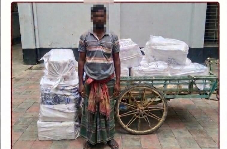 দক্ষিণ সুরমা থানা পুলিশের অভিযানে ৩,৪৬,২০০ টাকার ভারতীয় চকলেটসহ ১ জন গ্রেফতার 1 দক্ষিণ সুরমা থানা পুলিশের অভিযানে ৩,৪৬,২০০ টাকার ভারতীয় চকলেটসহ ১ জন গ্রেফতার - Surma Times | Sylhet News
