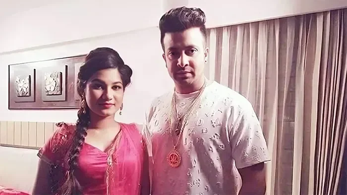 শাকিব খানের সহঅভিনেত্রীর মৃত্যু, ‘হত্যা’ অভিযোগে স্বামী গ্রেপ্তার 1 শাকিব খানের সহঅভিনেত্রীর মৃত্যু, ‘হত্যা’ অভিযোগে স্বামী গ্রেপ্তার - Surma Times | Sylhet News