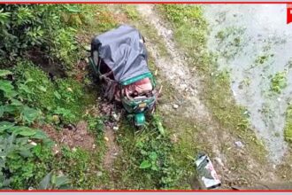 তামাবিল মহাসড়কে সিএনজি খাদে, প্রধান শিক্ষিকাসহ আহত ৩ 4 তামাবিল মহাসড়কে সিএনজি খাদে, প্রধান শিক্ষিকাসহ আহত ৩ - Surma Times | Sylhet News