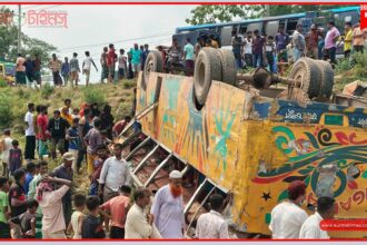 সিলেট-ঢাকা মহাসড়কে ভয়াবহ দুর্ঘটনা: নারী-শিশুসহ ৪ জন নিহত, আহত ১০ 4 সিলেট-ঢাকা মহাসড়কে ভয়াবহ দুর্ঘটনা: নারী-শিশুসহ ৪ জন নিহত, আহত ১০ - Surma Times | Sylhet News