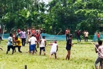 বানিয়াচংয়ে শিশুদের ফুটবল নিয়ে ছয় মহল্লায় রাতভর সংঘর্ষ, আহত ৩০ 4 হবিগঞ্জে ফুটবল ম্যাচ নিয়ে সংঘর্ষ, আহত ২৫ - Surma Times | Sylhet News
