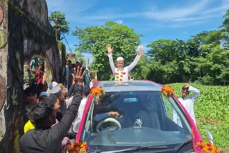 সুনামগঞ্জে মুয়াজ্জিনকে রাজকীয় বিদায় 4 সুনামগঞ্জে মুয়াজ্জিনকে রাজকীয় বিদায় - Surma Times | Sylhet News