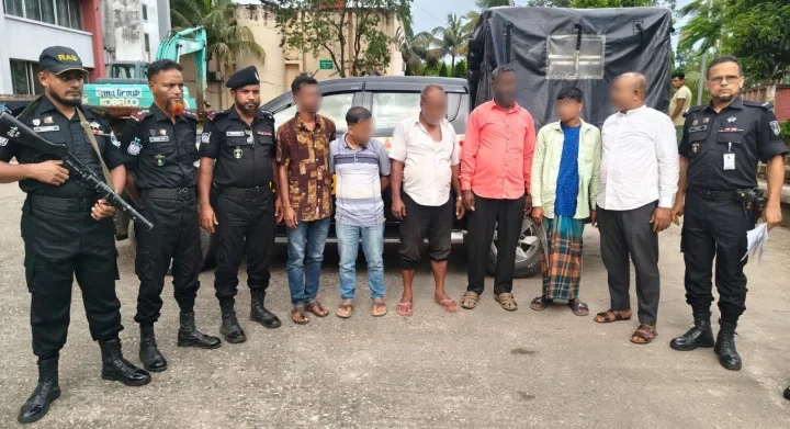 সিলেট সেটেলমেন্ট অফিসে অভিযান, ৬ দালালের কারাদণ্ড 1 সিলেট সেটেলমেন্ট অফিসে অভিযান, ৬ দালালের কারাদণ্ড - Surma Times | Sylhet News