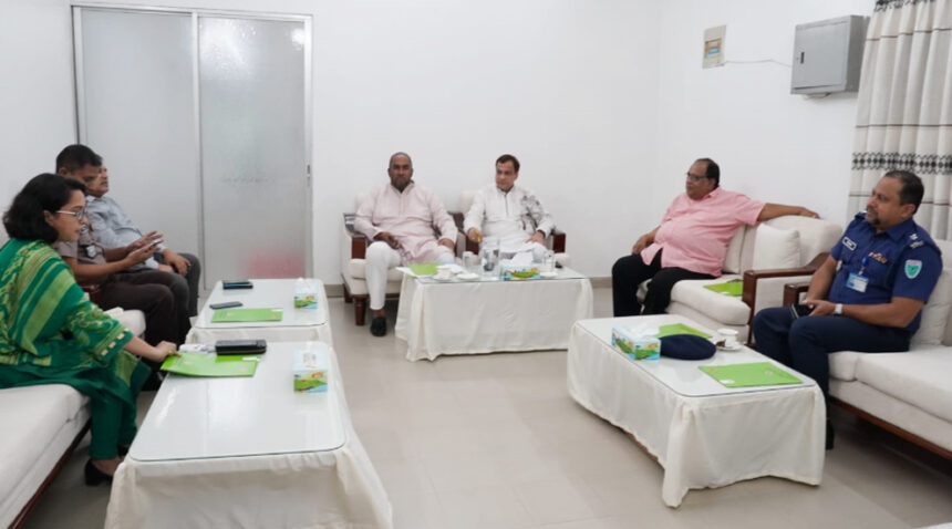 শাহজালাল মাজার ব্যবস্থাপনা কমিটির প্রথম সভা: দানবাক্সের অর্থ গণনা শনিবার, স্বচ্ছতার আশ্বাস 1 শাহজালাল মাজার ব্যবস্থাপনা কমিটির প্রথম সভা: দানবাক্সের অর্থ গণনা শনিবার, স্বচ্ছতার আশ্বাস - Surma Times | Sylhet News