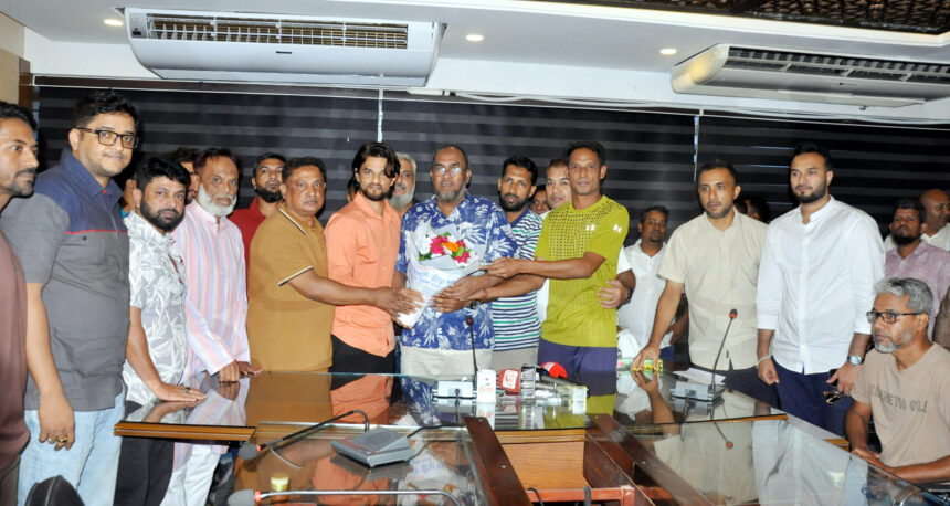 বিসিবি পরিচালক নির্বাচিত হওয়ায় সংবর্ধিত আব্দুল কাইয়ুম চৌধুরী - Surma Times | Sylhet News