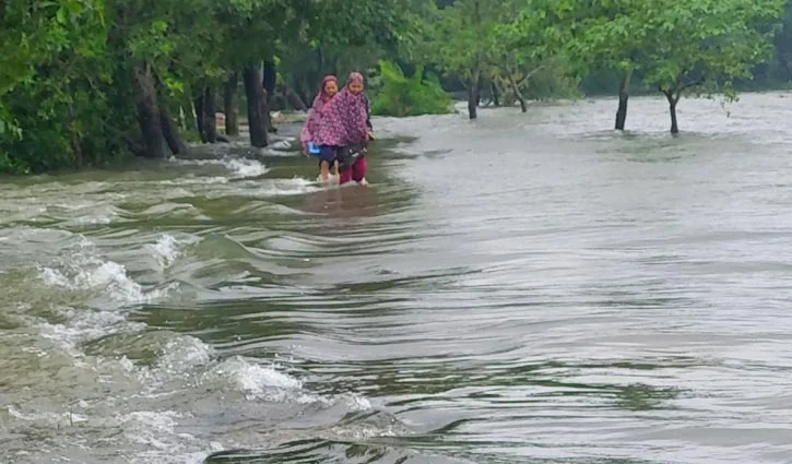 সুনামগঞ্জে পাহাড়ি ঢলে নদীর পানি বৃদ্ধি, নিম্নাঞ্চল প্লাবিত হয়ে দুর্ভোগ - Surma Times | Sylhet News