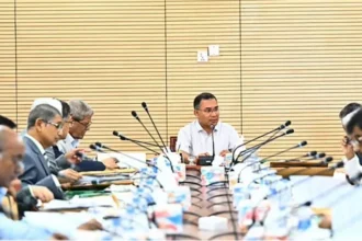 ‘ভিসা পলিসি-২০২৬’ প্রণয়নের উদ্যোগ, দুই দশক পর ভিসা নীতিতে বড় পরিবর্তন 4 ‘ভিসা পলিসি-২০২৬’ প্রণয়নের উদ্যোগ, দুই দশক পর ভিসা নীতিতে বড় পরিবর্তন - Surma Times | Sylhet News