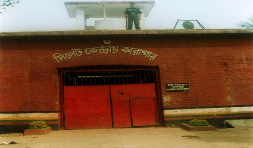 ভাড়াটিয়া নারীকে ধর্ষণের অভিযোগে কলোনি মালিক কারাগারে 1 ভাড়াটিয়া নারীকে ধর্ষণের অভিযোগে কলোনি মালিক কারাগারে - Surma Times | Sylhet News