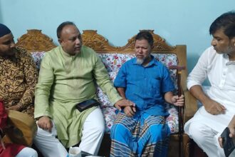 রিফাতের পরিবারের পাশে এমপি এমরান, আসামিদের দ্রুত গ্রেপ্তারের আহ্বান 14 রিফাতের পরিবারের পাশে এমপি এমরান, আসামিদের দ্রুত গ্রেপ্তারের আহ্বান - Surma Times | Sylhet News