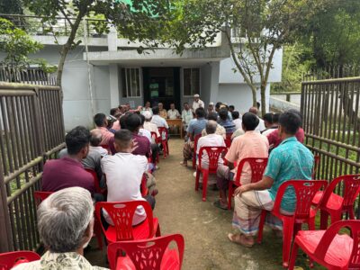 ছাতকে সাংবাদিকের ওপর হামলার ঘটনায় শালিশে নিষ্পত্তি, প্রকাশ্যে ক্ষমা চাইলেন অভিযুক্তরা - Surma Times | Sylhet News
