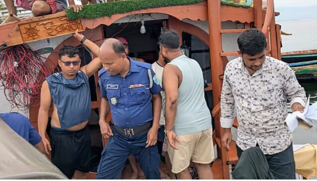টাঙ্গুয়ার হাওরে ৬ হাউসবোটকে মামলা ও জরিমানা - Surma Times | Sylhet News