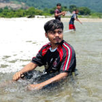 কোম্পানীগঞ্জে সাদাপাথরে সাঁতার কাটতে নেমে প্রাণ গেল কলেজ ছাত্রের 6 কোম্পানীগঞ্জে সাদাপাথরে সাঁতার কাটতে নেমে প্রাণ গেল কলেজ ছাত্রের - Surma Times | Sylhet News