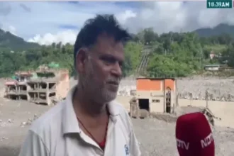 নেপালে আকস্মিক বন্যা চোখের পলকে ভেসে গেল ‘কাপড় ব্যবসায়ীর স্ত্রী-সন্তান’ 56 নেপালে আকস্মিক বন্যা চোখের পলকে ভেসে গেল ‘কাপড় ব্যবসায়ীর স্ত্রী-সন্তান’ - Surma Times | Sylhet News