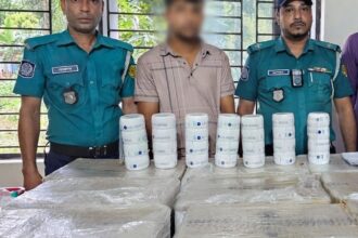 সিলেটে পৃথক অভিযানে ইয়াবাসহ নারী গ্রেপ্তার, ভারতীয় ক্রিমসহ পিকআপ আটক 18 সিলেটে পৃথক অভিযানে ইয়াবাসহ নারী গ্রেপ্তার, ভারতীয় ক্রিমসহ পিকআপ আটক - Surma Times | Sylhet News