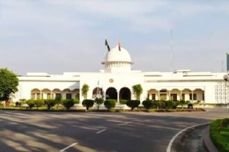 ৩৫ বছর পর ভোটে রাষ্ট্রপতি নির্বাচন, সাধারণ ভোটাররা অংশ নিতে পারবেন না - Surma Times | Sylhet News
