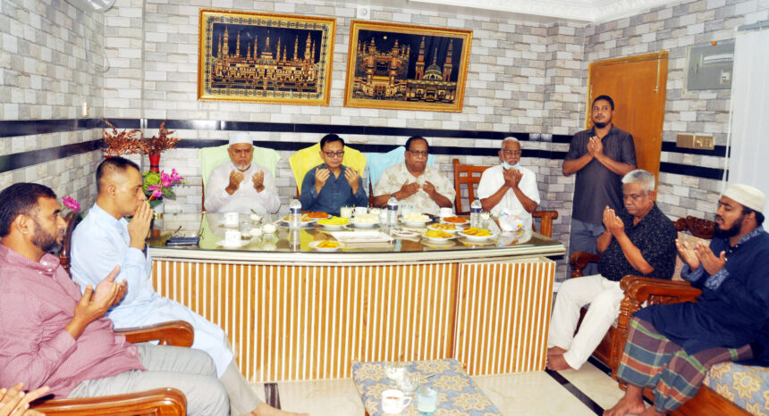অসুস্থ ব্যবসায়ী নেতা দিলওয়ার হোসেনকে দেখতে গেলেন মন্ত্রী খন্দকার আব্দুল মুক্তাদির  - Surma Times | Sylhet News