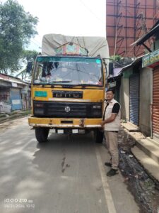 শায়েস্তাগঞ্জে কাগজপত্রহীন ফার্নিচারবোঝাই ট্রাক আটক, পালানোর চেষ্টা ব্যর্থ - Surma Times | Sylhet News